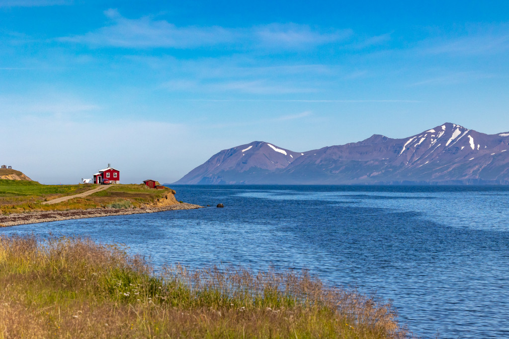 Dalvik Fjord mit Haus