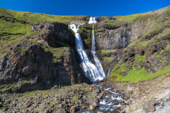 Rjúkandifoss