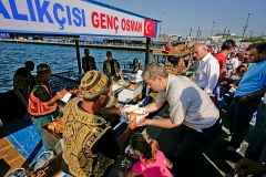 Istanbul Fischverkäufer Eminönü