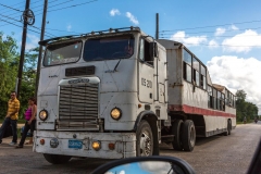 Carretera_Central_alter LKW mit Busauflieger