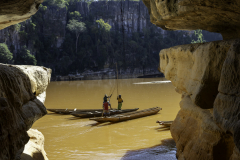 1_Madagaskar-Einbaum-am-Manambolo