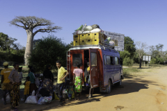 1_Madagaskar-Kleinbus