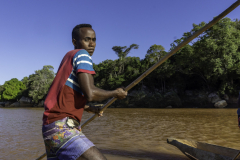 1_Madagaskar-Manambolo-Schiffer