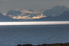 Lago Argentino mit Andenkette